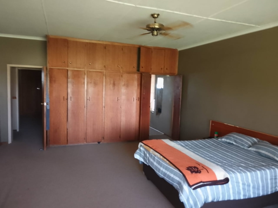 4 Bedroom Property for Sale in Bultfontein Free State